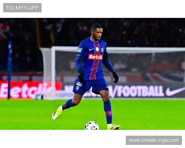 登贝莱对阵摩纳哥中途伤退，巴黎边路再遭打击